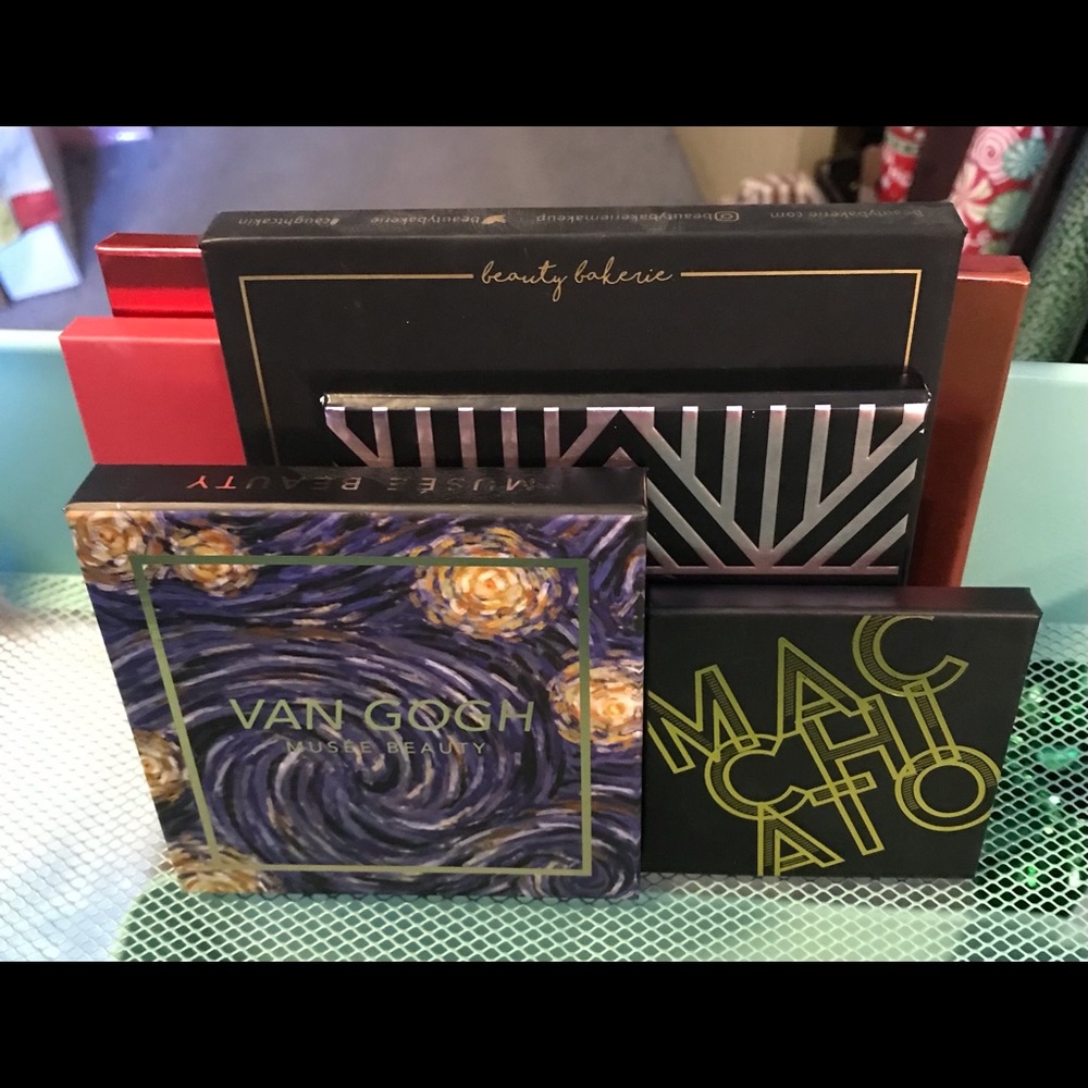 Makeup bundle